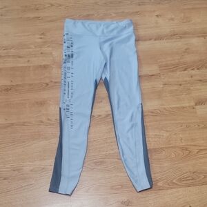 Under Armour Light Gray Leggings with Dark Striped Gray Accents Size M